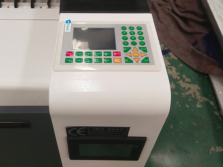 適用于木材和金屬的混合數(shù)控激光切割雕刻機(jī)