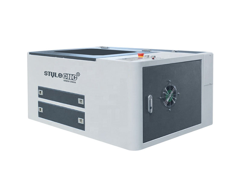 經濟實惠的小型臺式激光雕刻切割機