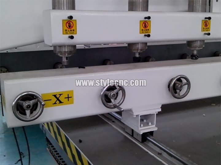 3D木工數控雕刻機帶8個旋轉軸 3D木工數控雕刻機帶8個旋轉軸