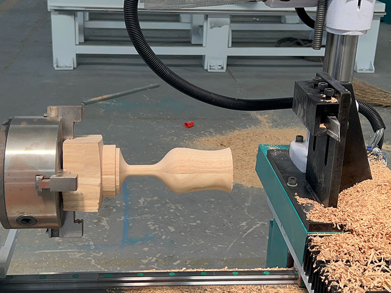 適合初學(xué)者的小型木工車床 - 家用數(shù)控木工車床