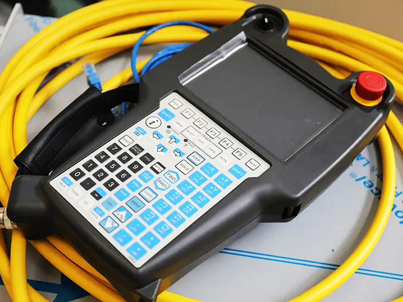 全自動智能 3D 工業激光焊接機器人出售