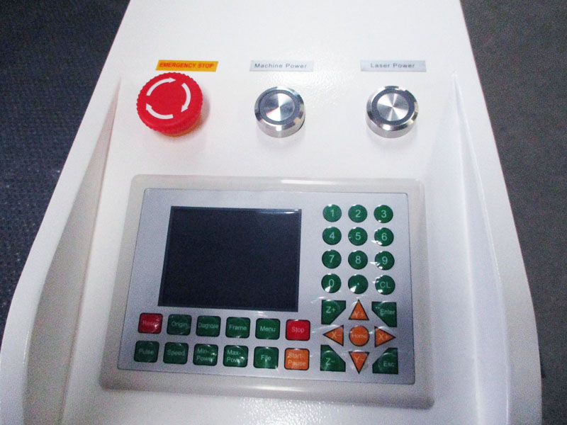 最佳預算 CO2 適用于金屬、丙烯酸、木材的激光切割機