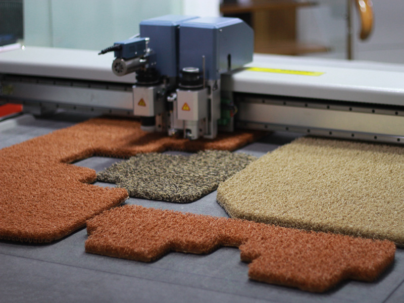 振動(dòng)刀切割機(jī)防塵腳墊切割項(xiàng)目