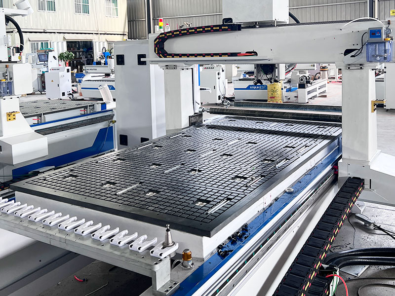 四軸數控雕刻機自動換刀裝置 四軸數控雕刻機自動換刀裝置