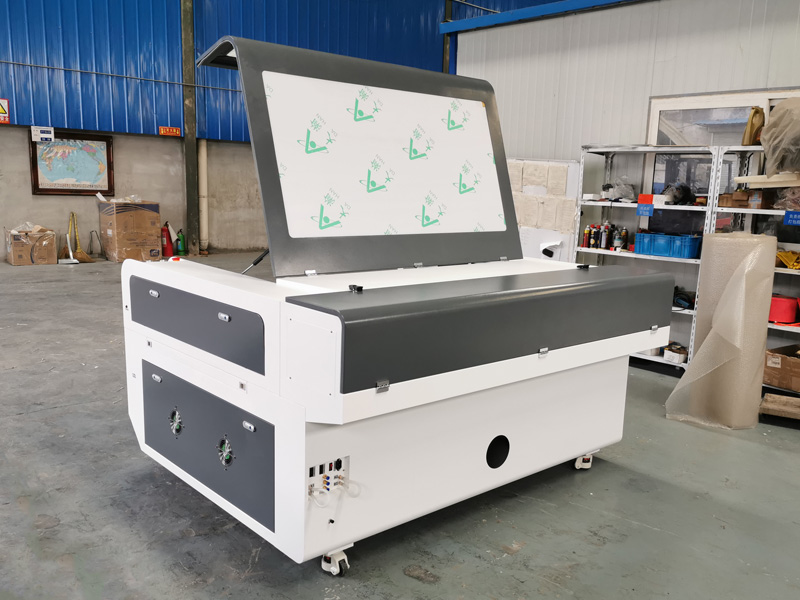 亞美尼亞激光雕刻切割機(jī)