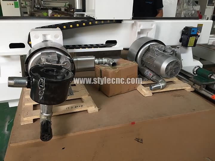 3 頭數(shù)控雕刻機(jī)氣泵 3 頭數(shù)控雕刻機(jī)氣泵