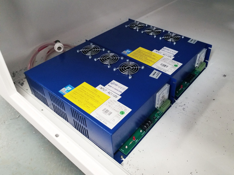 業(yè)余愛(ài)好混合型 CO2 金屬和非金屬激光切割機(jī)