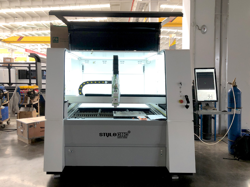 ST-FC1390 入門級小型金屬激光切割機
