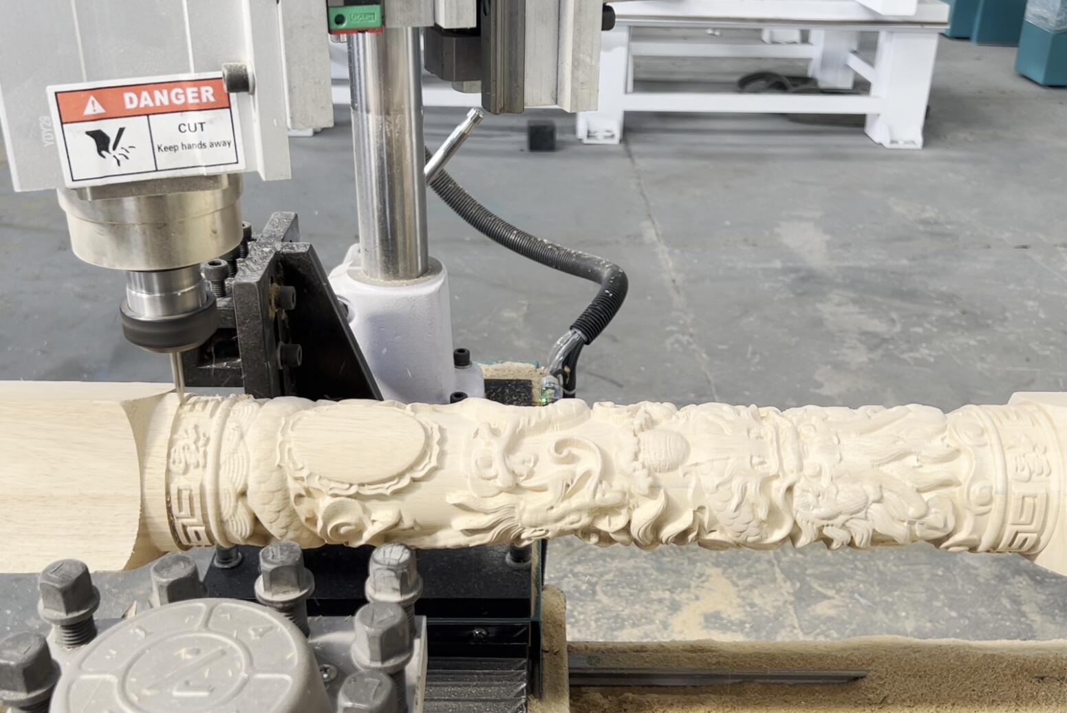 用于木工項(xiàng)目的自動換刀數(shù)控木工車床 用于木工項(xiàng)目的自動換刀數(shù)控木工車床