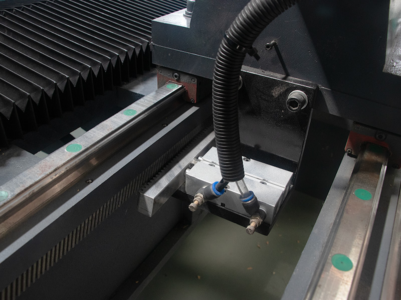 數(shù)控木工車床精密傳動系統(tǒng) 數(shù)控木工車床精密傳動系統(tǒng)