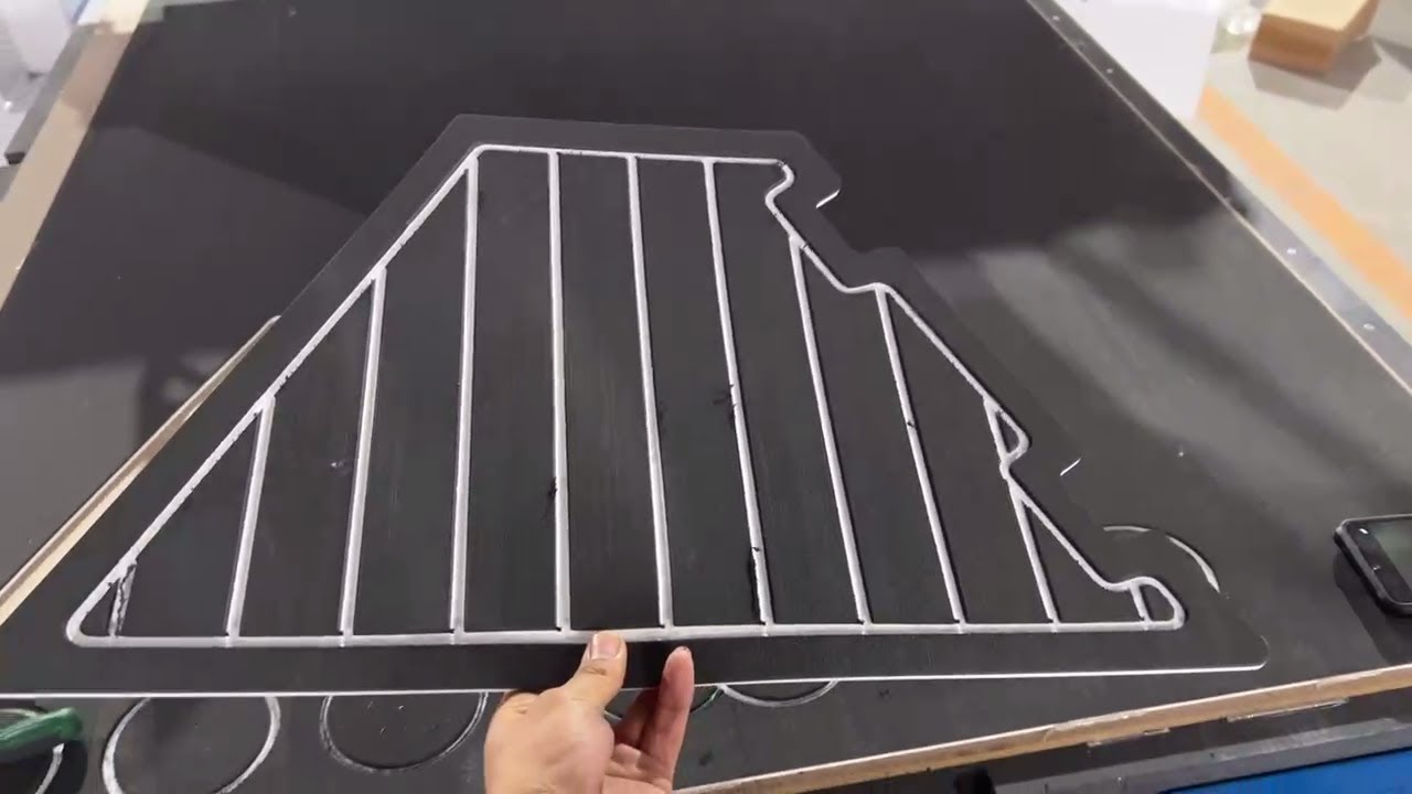 2025年最佳自動換刀數(shù)控雕刻機(jī)與振動刀切割機(jī)