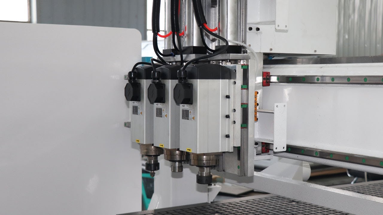 數(shù)控木工雕刻機(jī) - 專業(yè)廚柜定制設(shè)備 數(shù)控木工雕刻機(jī) - 專業(yè)廚柜定制設(shè)備