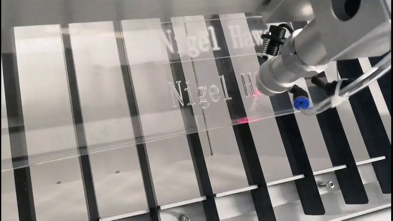 入門級 CO2 業(yè)余愛好 適合初學(xué)者的激光切割機