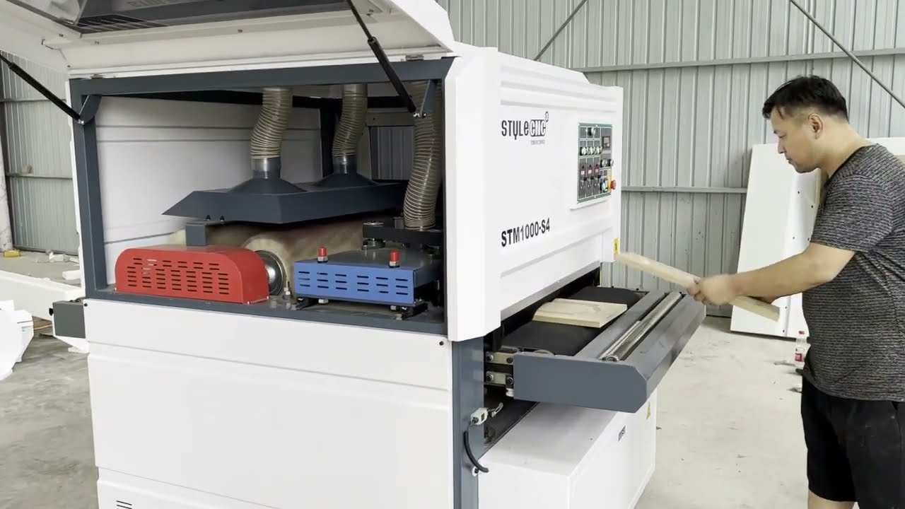 2025年最暢銷的數(shù)控木材砂光機(jī)