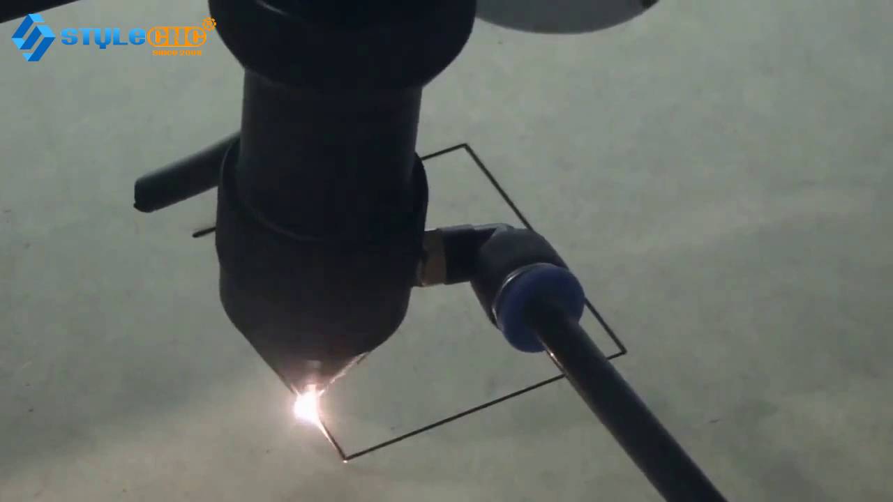 150W CO2 激光切割機 STJ1390 切 18mm MDF板 150W CO2 激光切割機 STJ1390 切 18mm MDF板