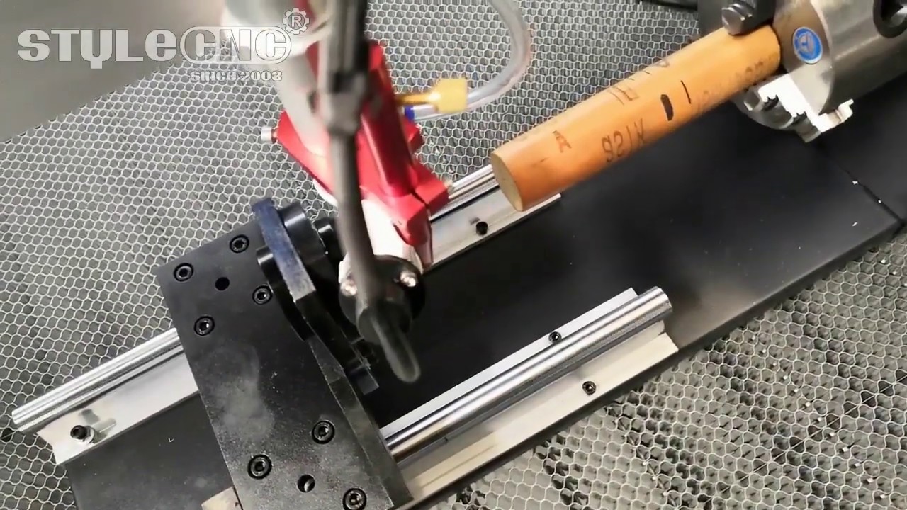 如何使用激光雕刻切割機(jī)的旋轉(zhuǎn)附件? 如何使用激光雕刻切割機(jī)的旋轉(zhuǎn)附件?